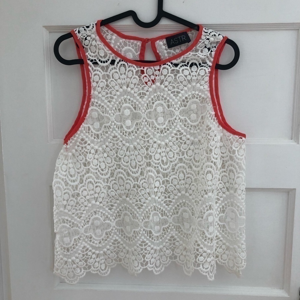astr The Label Crochet Lace White Tank Top with Pink Trim